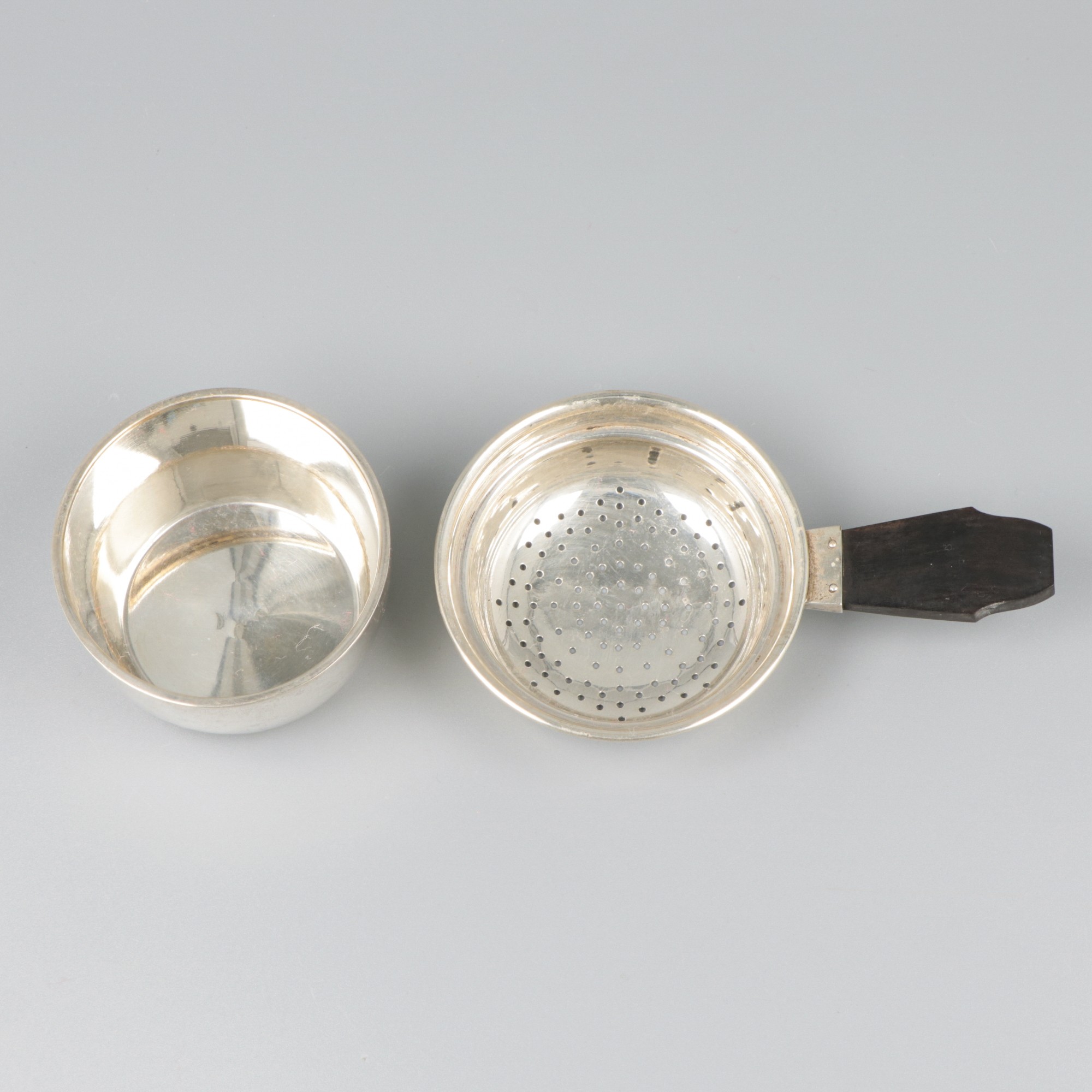 Tea strainer with drip tray silver. - Image 5 of 6