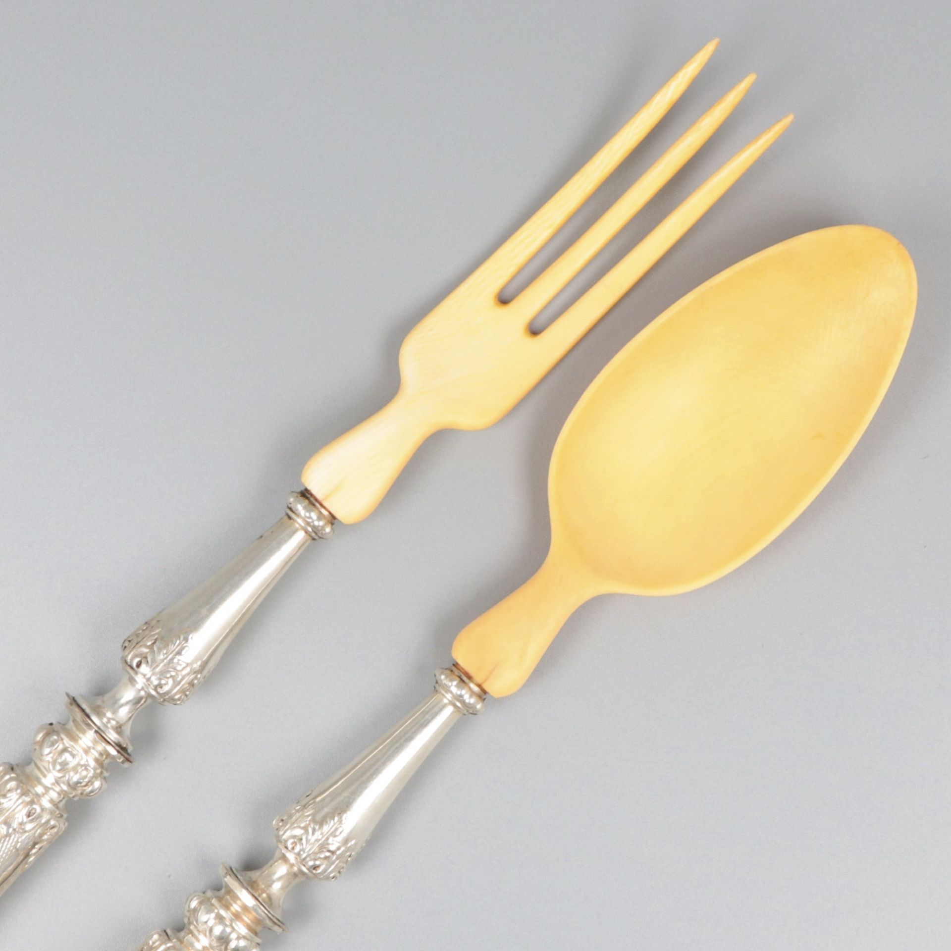 Salad servers silver. - Image 3 of 5