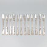 12-piece set of cake / pastry forks silver.