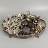 Large lot of various silver-plated objects.