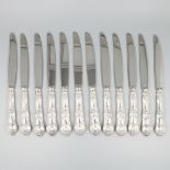 12-piece set of dinner knives silver.