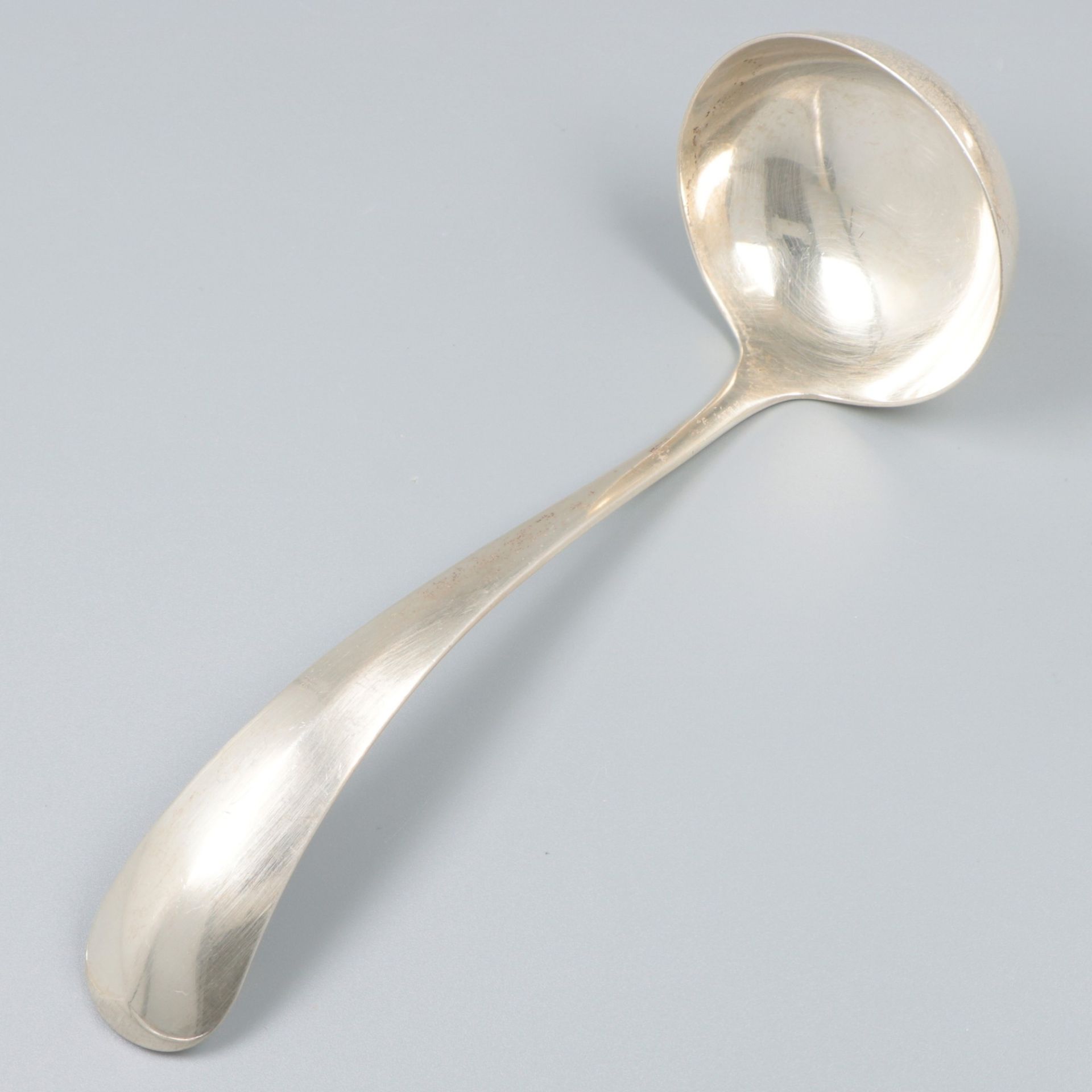 Sauce spoon, vegetable serving spoon & potato serving spoon "Haags Lofje", silver. - Image 4 of 6