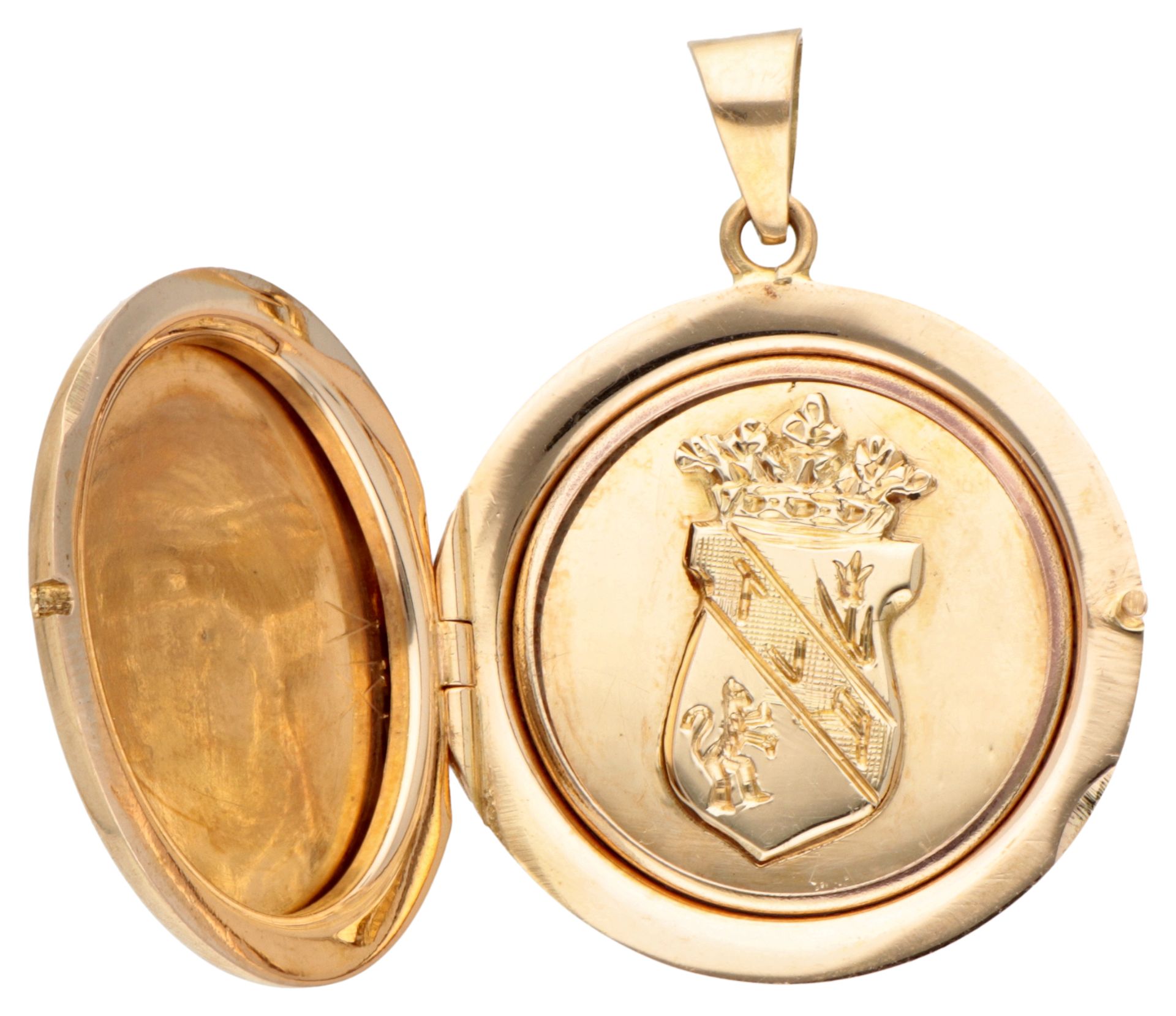 14K Yellow gold medallion with family coat of arms. - Image 2 of 3
