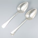 2-piece set vegetable serving spoons "Haags Lofje", silver.