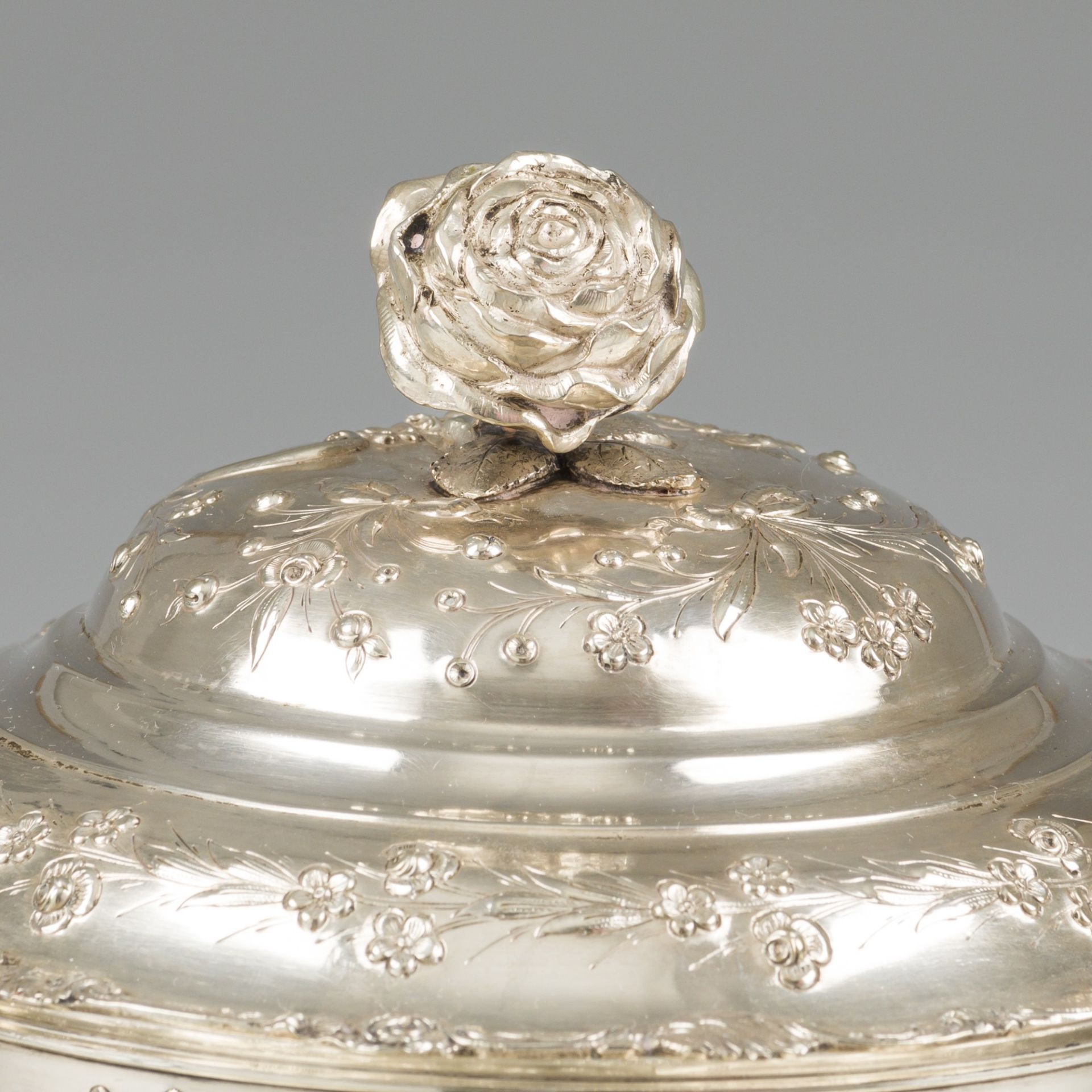 Covered dish with saucer, silver. - Image 2 of 6