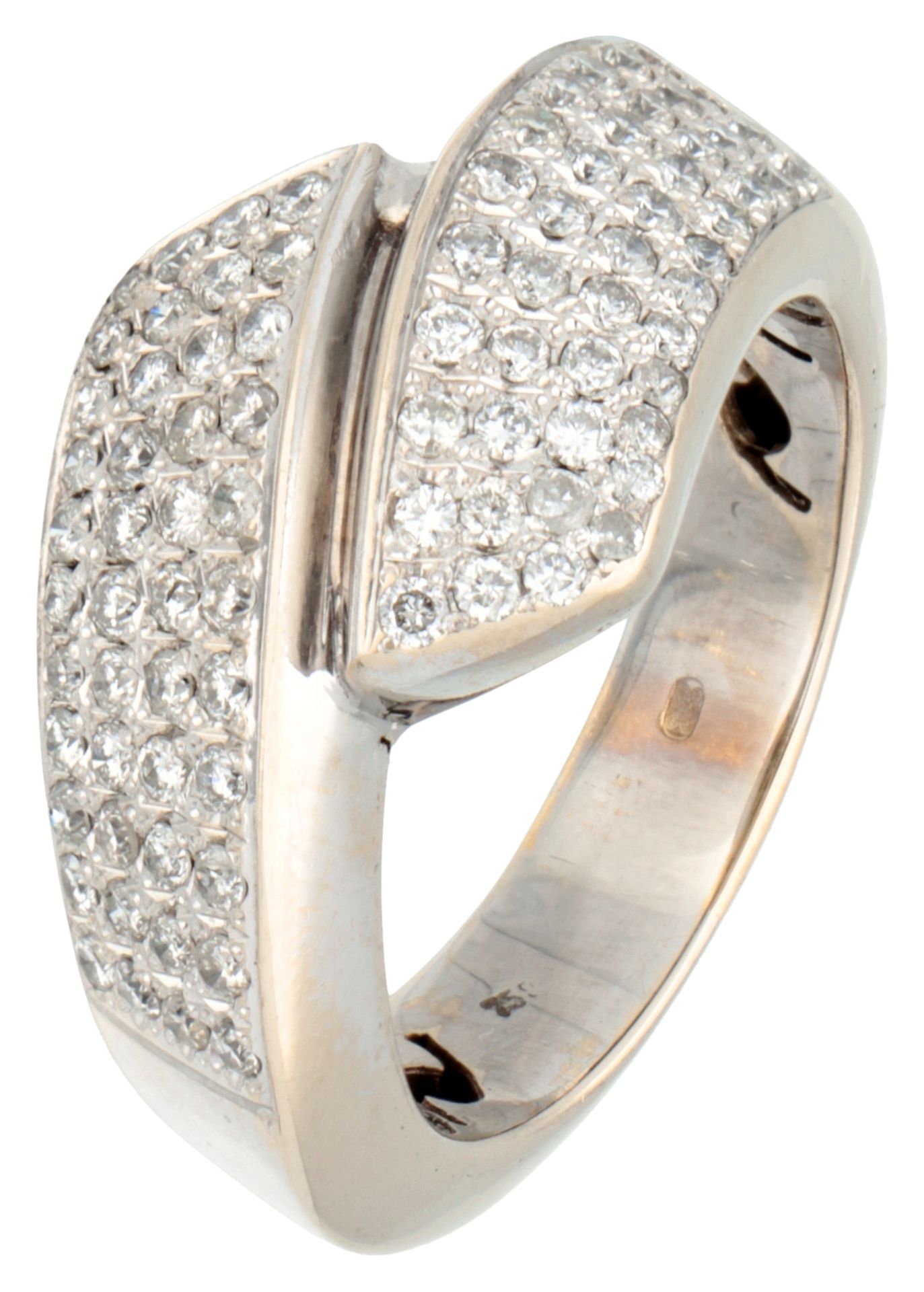18K White gold ring with diamond.