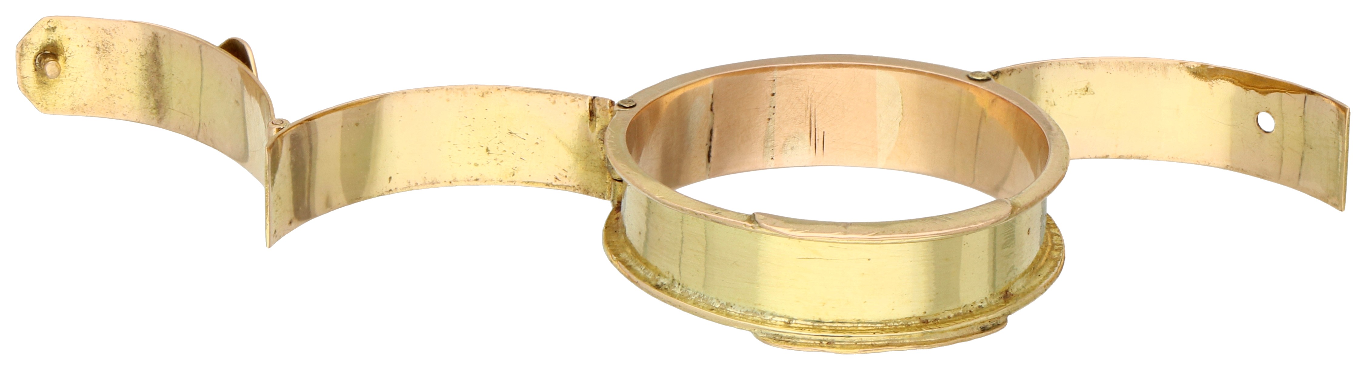 14K Yellow gold antique buckle ring. - Image 2 of 3