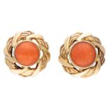 No reserve - 14K Yellow gold earrings set with approx. 0.52 ct. red coral.