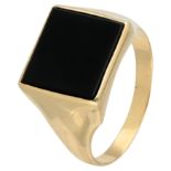 No reserve - 18K Yellow gold signet ring set with onyx.