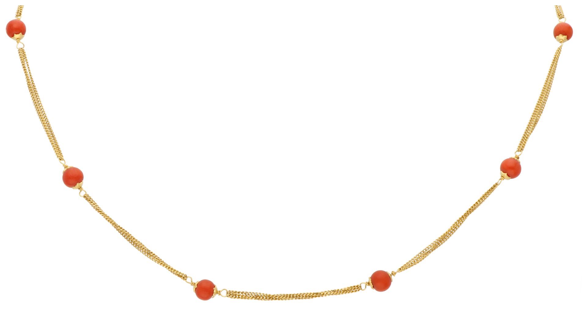 No reserve - 18K Yellow gold three-row necklace with red coral.