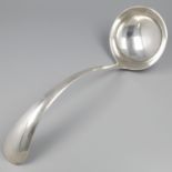 No reserve - Soeplouche / Soup serving spoon "Haags Lofje" silver.