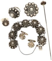 No reserve - Lot of silver Zeeland knot jewellery.