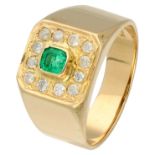 No reserve - 14K Yellow gold ring set with approx. 0.17 ct. diamond and emerald.