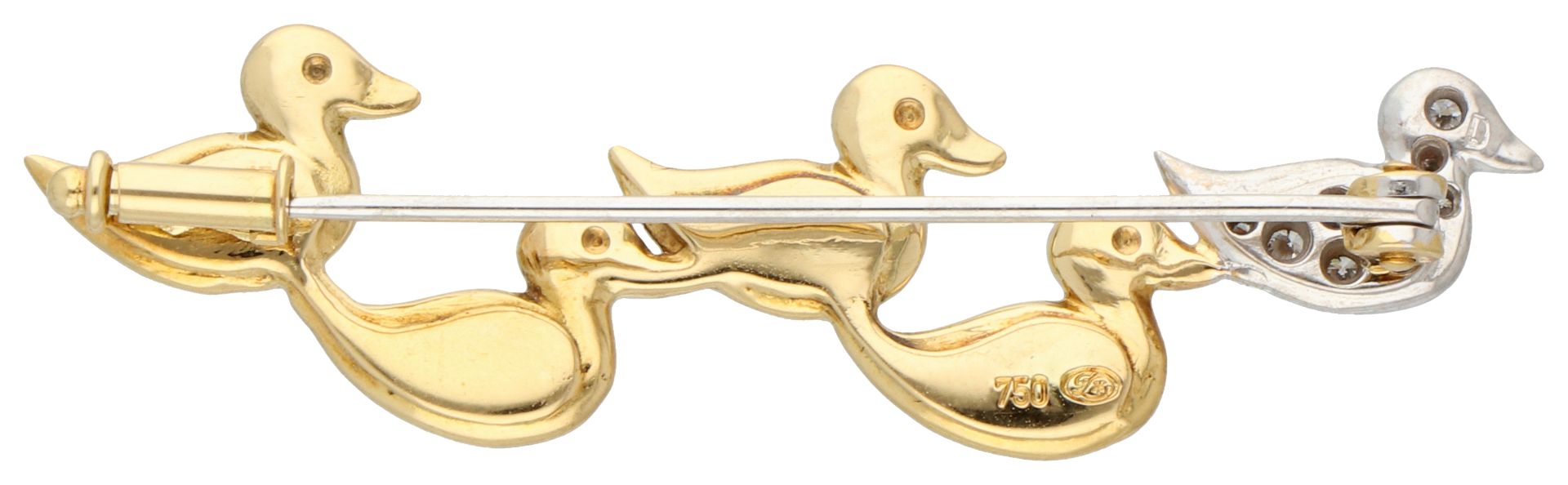 No reserve - 18K White gold brooch of five ducks set with approx. 0.06 ct. diamond. - Image 2 of 2