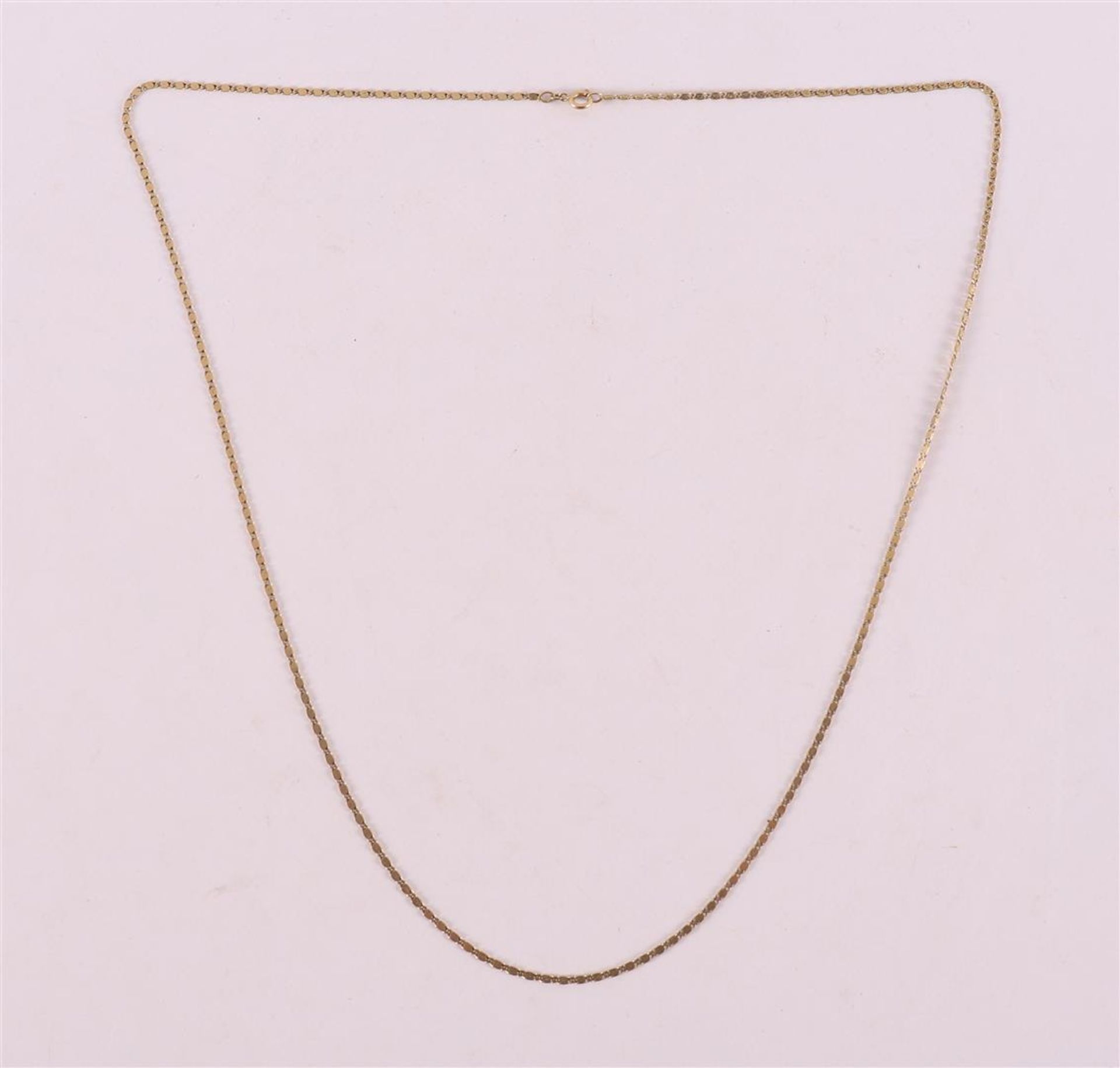 A 14 kt 585/1000 link necklace, 11.3 grams, length 80 cm.