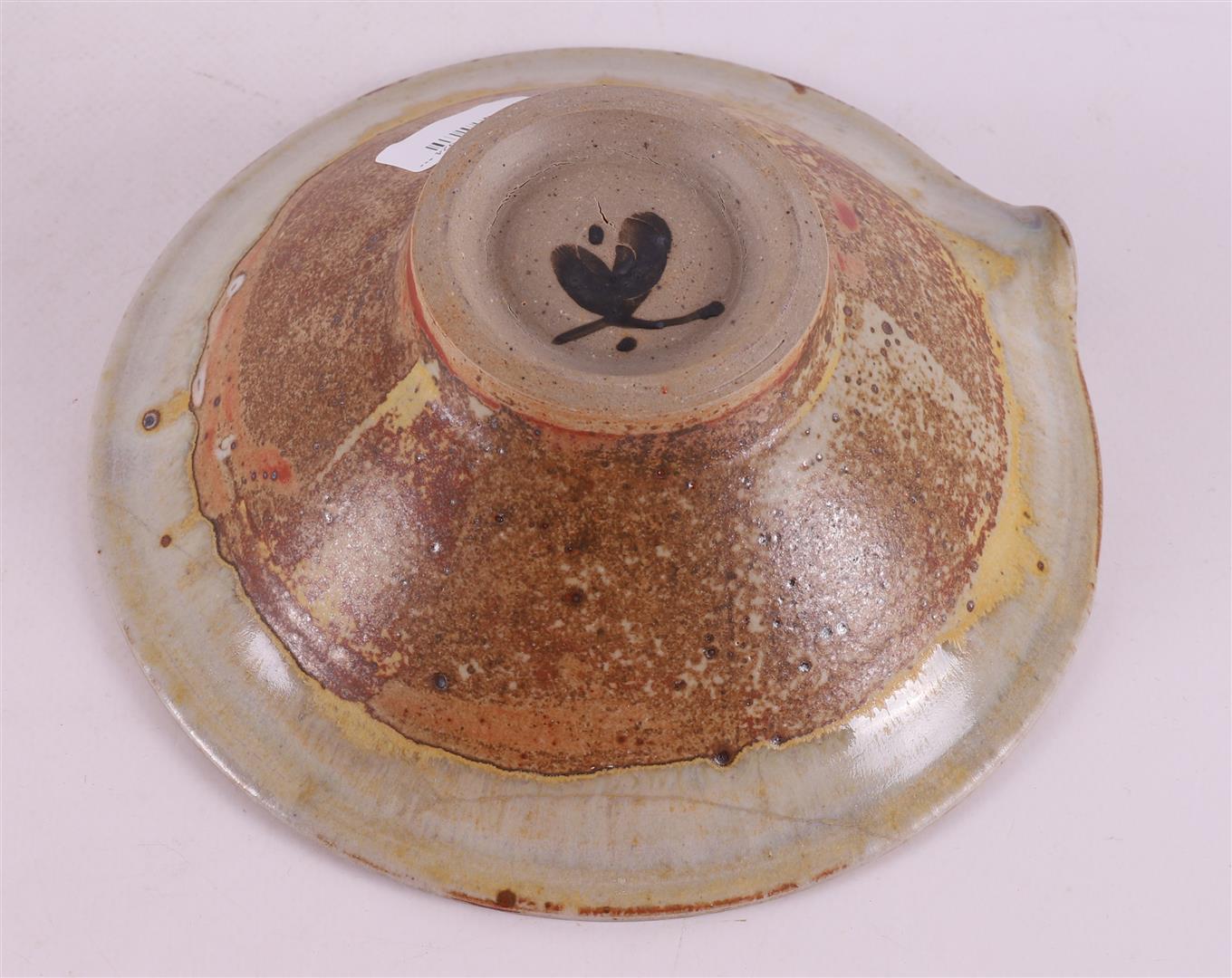 Atelier Krause (Helga Krause 1936 and Uwe Krause 1933) A ceramic bowl decorated with geese, h h 5. - Image 10 of 11