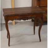 A gaming table, Holland, Willem III, 19th century. Mahogany, hinged top with green fabric inlay,