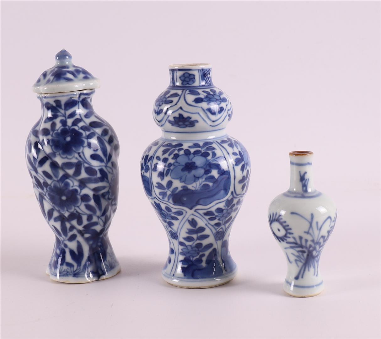 Three various blue/white porcelain vases, China, including Kangxi, around 1700. Blue underglaze