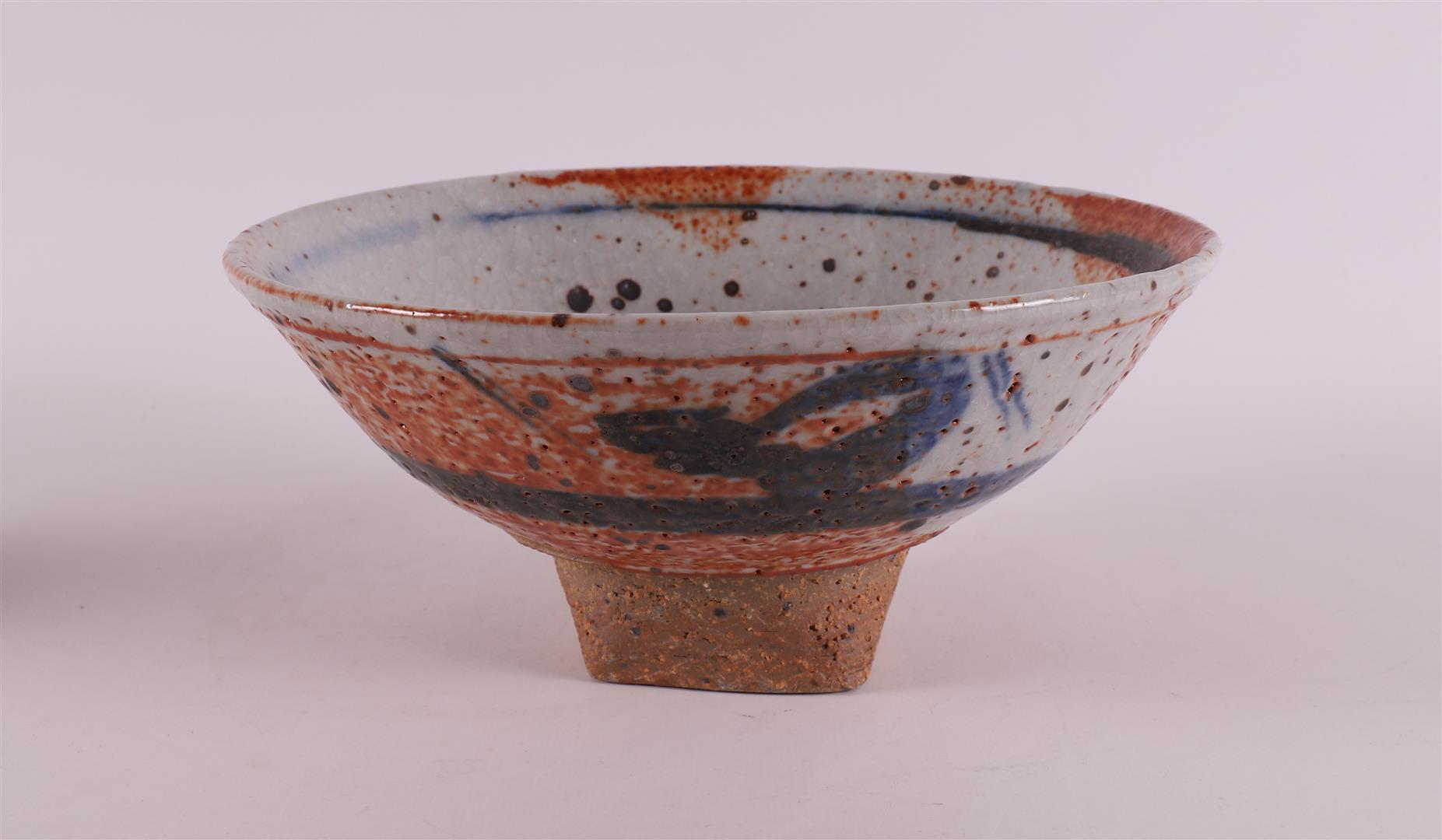A polychrome ceramic bowl on a stand ring, executed by: Tristan Philippe (1975-2000), marked on - Image 5 of 14