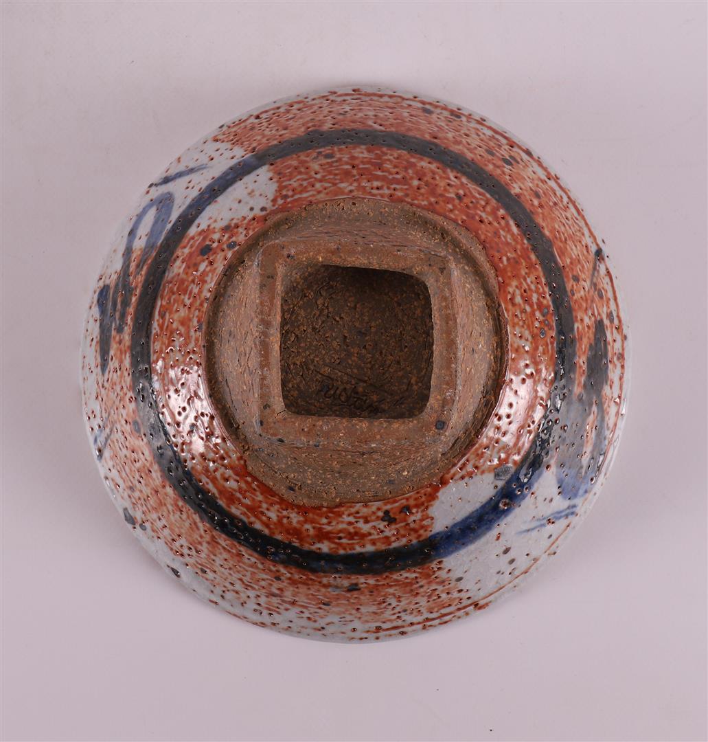 A polychrome ceramic bowl on a stand ring, executed by: Tristan Philippe (1975-2000), marked on - Image 7 of 14