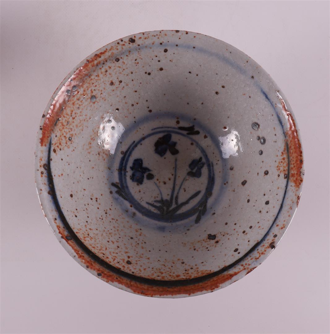 A polychrome ceramic bowl on a stand ring, executed by: Tristan Philippe (1975-2000), marked on - Image 6 of 14
