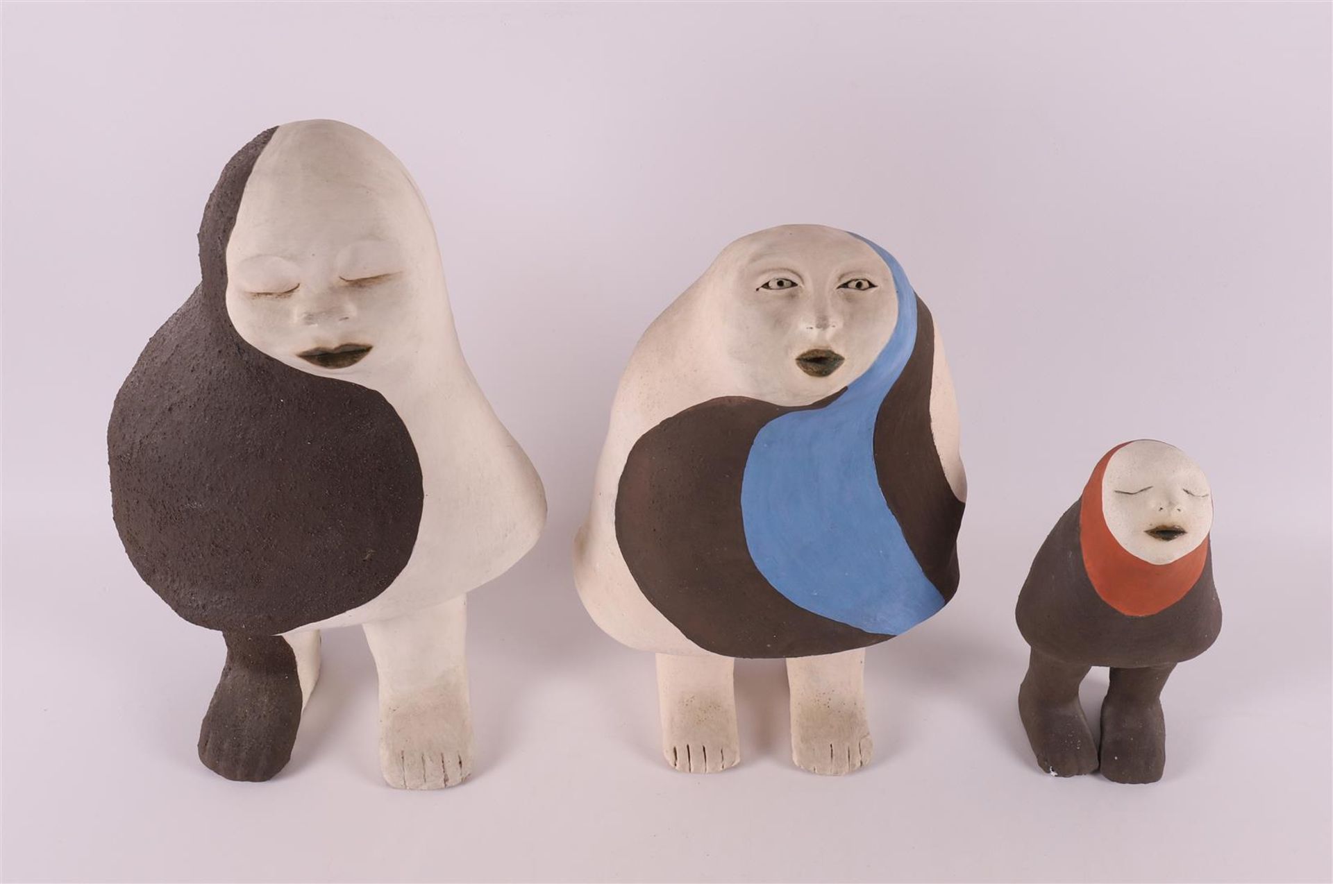 Three ceramic figures, design: Jopie van Manen (Amsterdam 1942 - 2000 Enschede), signed with - Bild 2 aus 6
