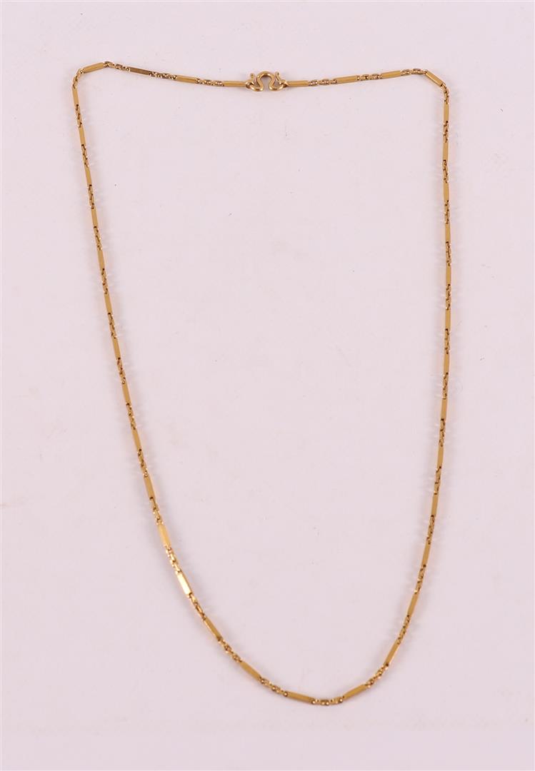 A 20 carat 833/1000 yellow gold link necklace, 22.7 grams, length 65 cm.