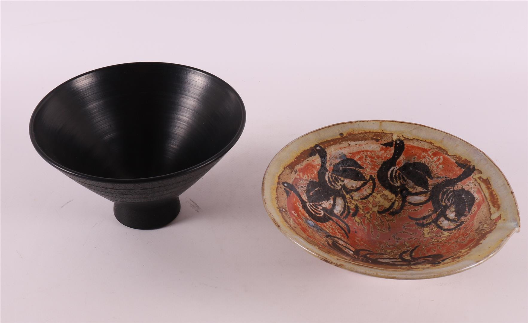 Atelier Krause (Helga Krause 1936 and Uwe Krause 1933) A ceramic bowl decorated with geese, h h 5.