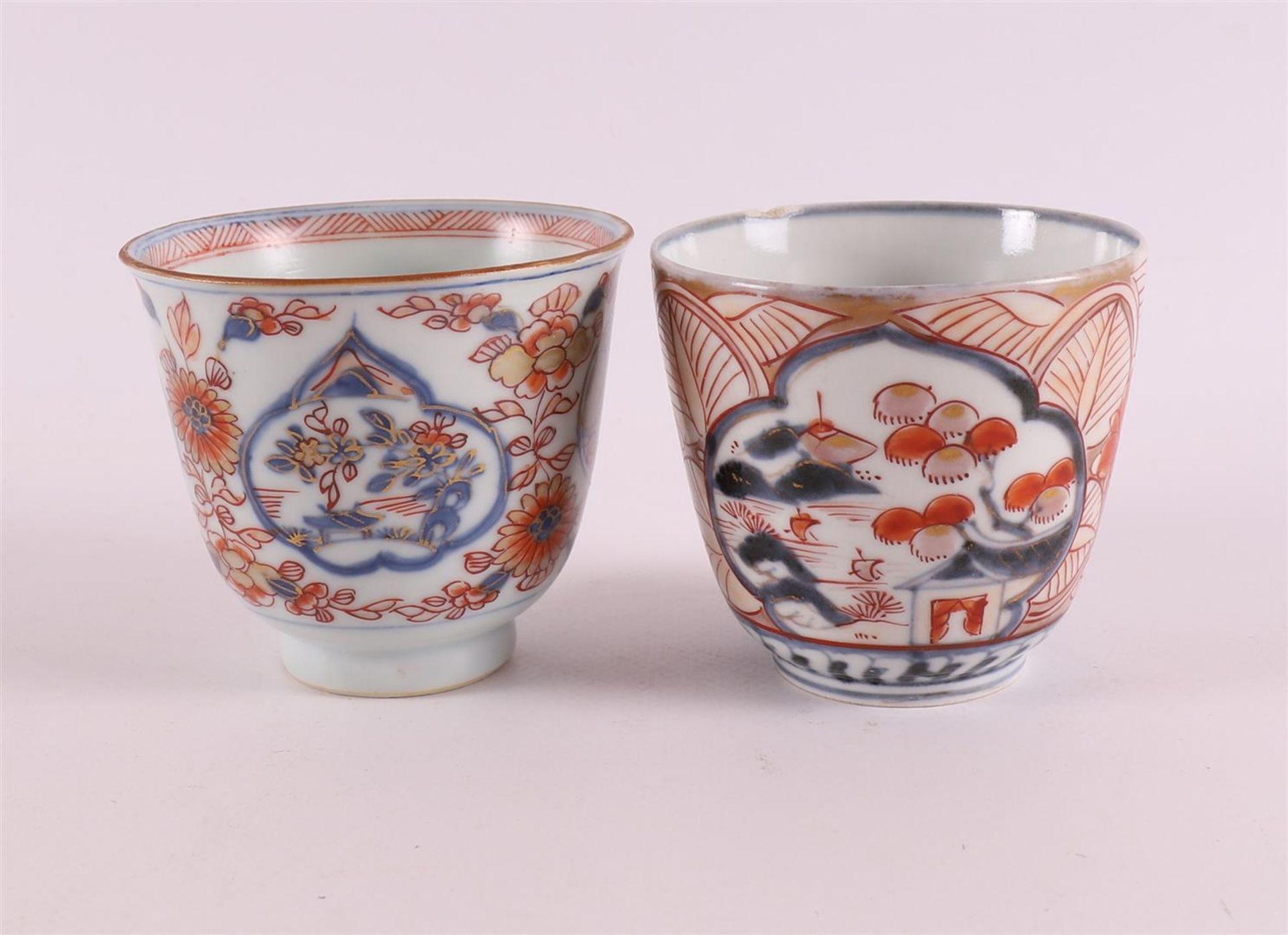 A lot of various porcelain, including Chinese Imari bowls, China, 18th century, tot. 4x (1 bowl of - Bild 7 aus 11