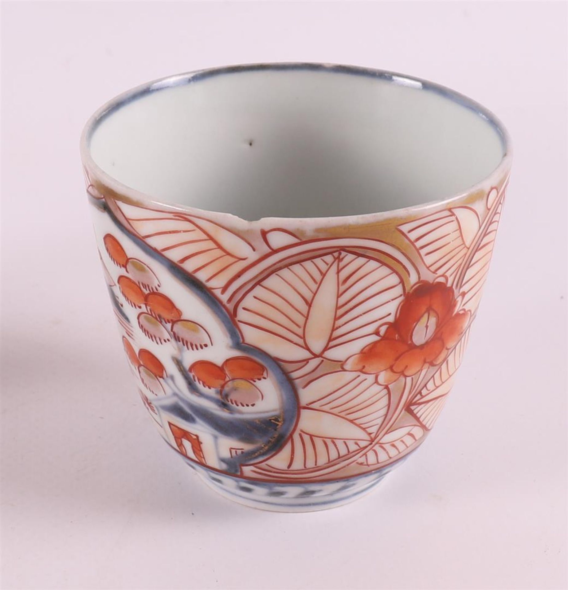 A lot of various porcelain, including Chinese Imari bowls, China, 18th century, tot. 4x (1 bowl of - Bild 6 aus 11
