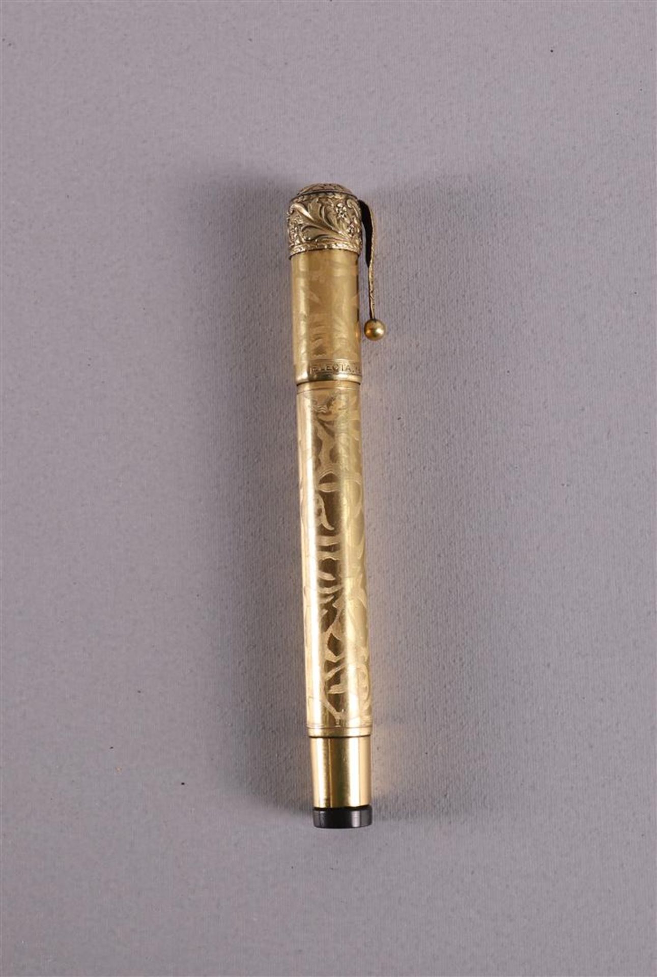 An 18k gold safety overlay Electa fountain pen, United States, ca. 1920-1950. Working retraction