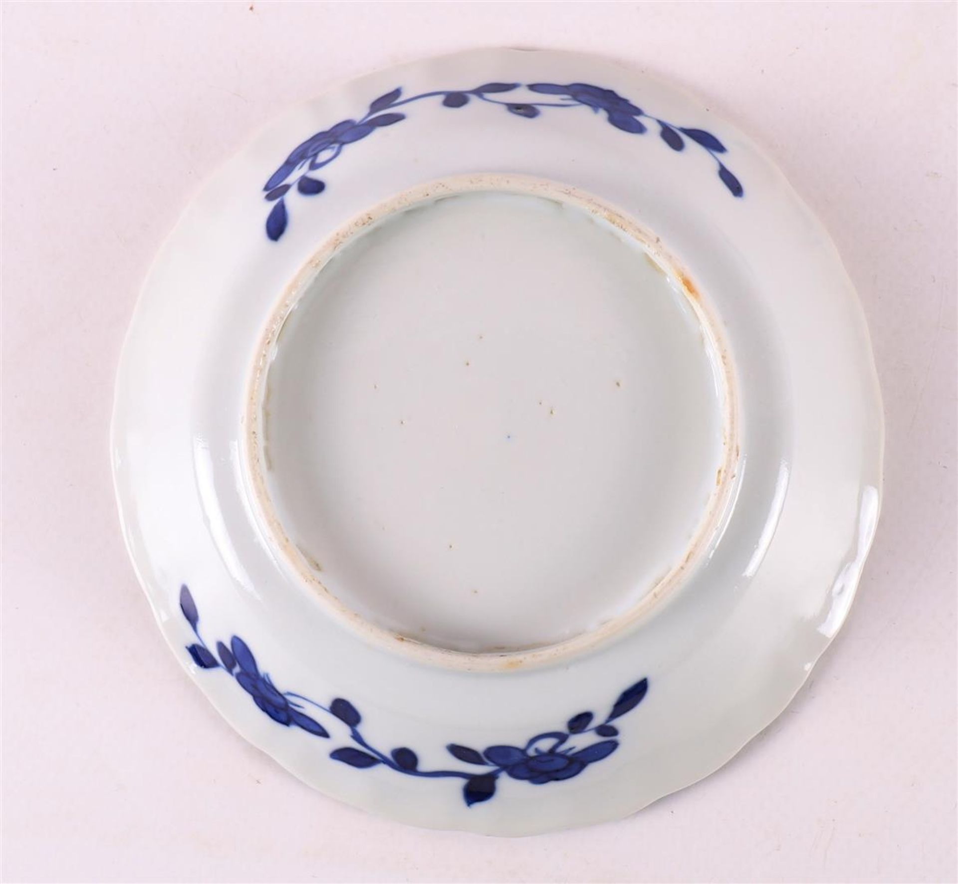 Three various blue/white porcelain cups and saucers, China, 1st half of the 19th century. Blue - Bild 3 aus 23
