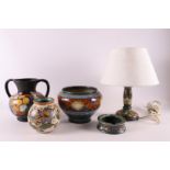 A lot of various pottery, including table lamp, ca. 1930, tot. 6x.