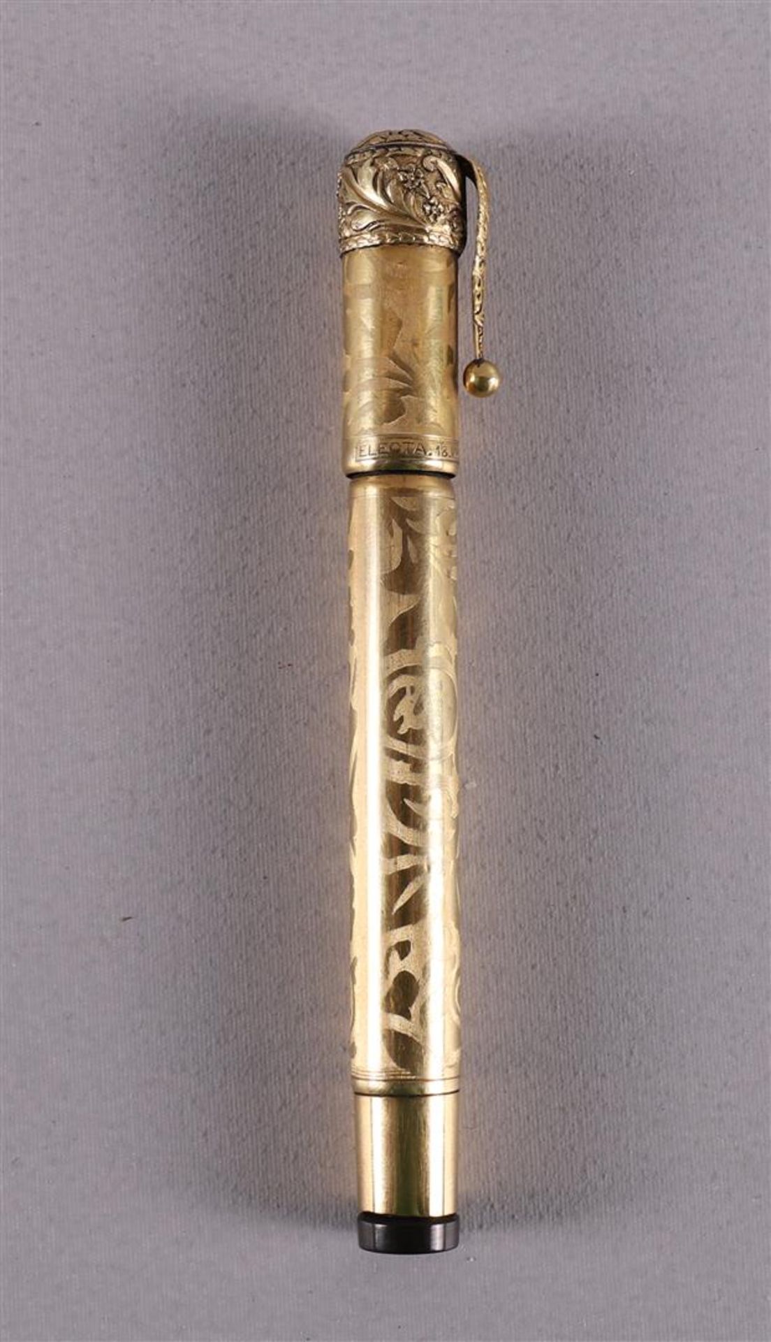 An 18k gold safety overlay Electa fountain pen, United States, ca. 1920-1950. Working retraction - Bild 3 aus 3
