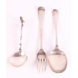 A 2nd grade 835/1000 silver place setting, including maker's mark: Keikes, Tjeerd Annes,