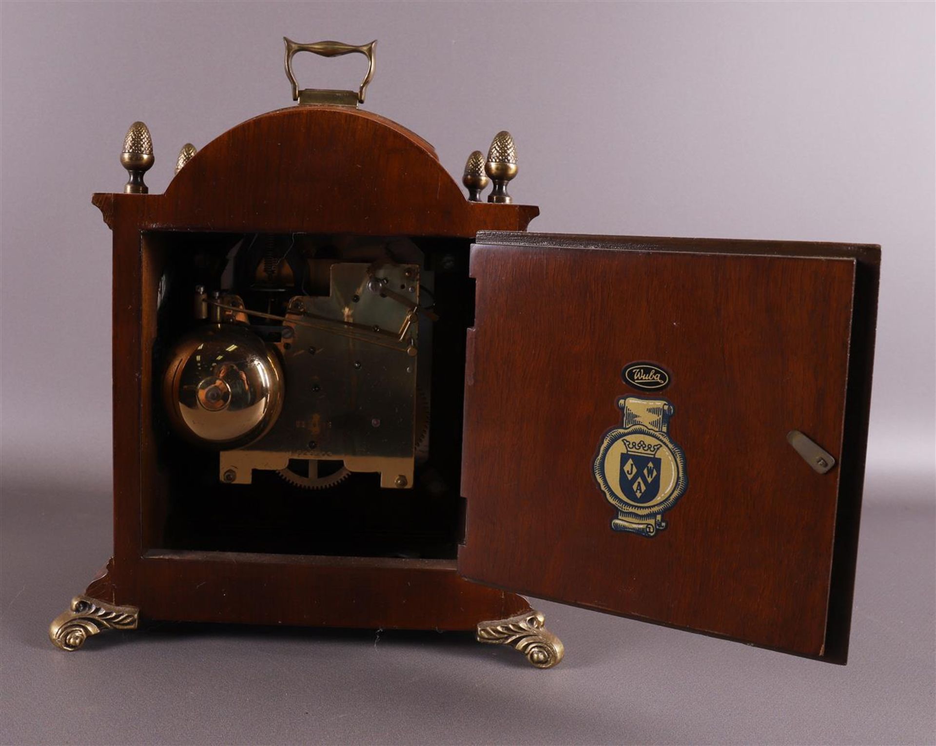 A table clock in burr walnut case, 2nd half 20th century. - Image 6 of 6