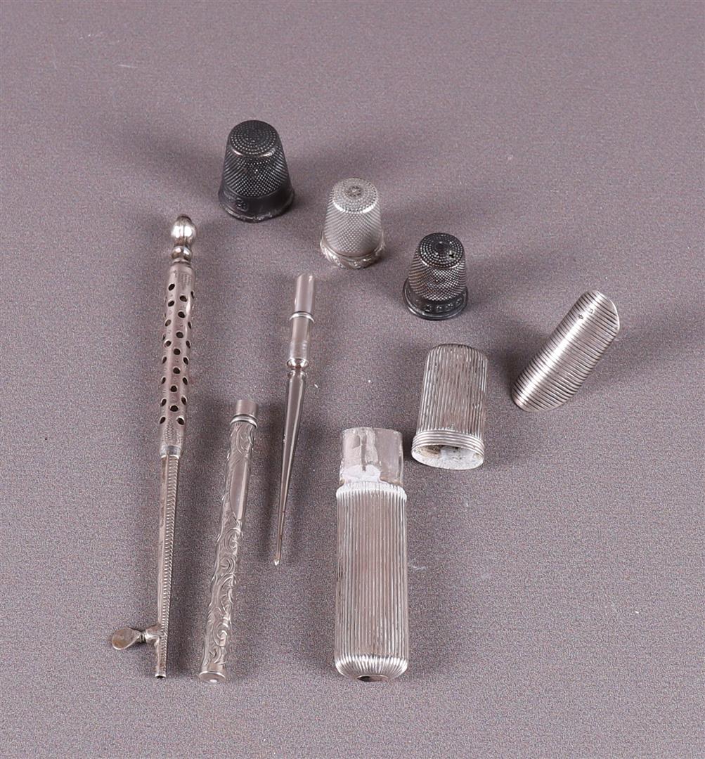 A lot of various mainly silver sewing utensils, including needle case 19th centu - Image 2 of 2