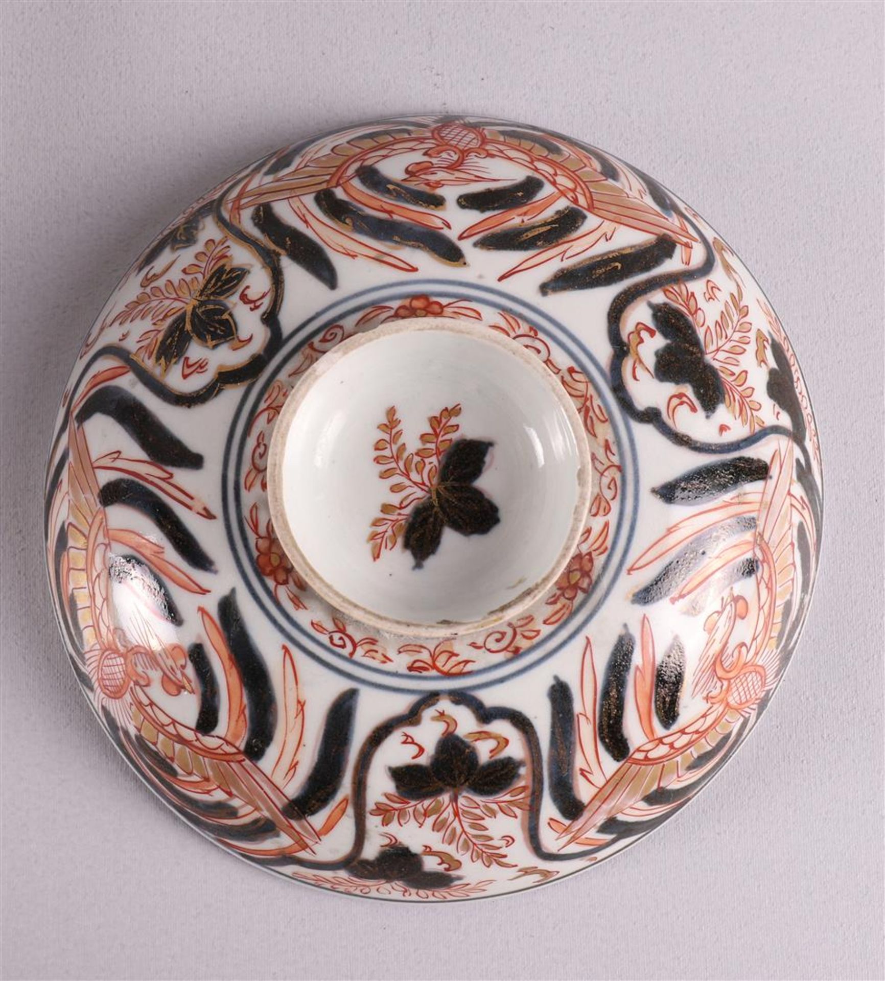 A lot of various Japanese porcelain, including Meiji, 19th century - Bild 11 aus 19