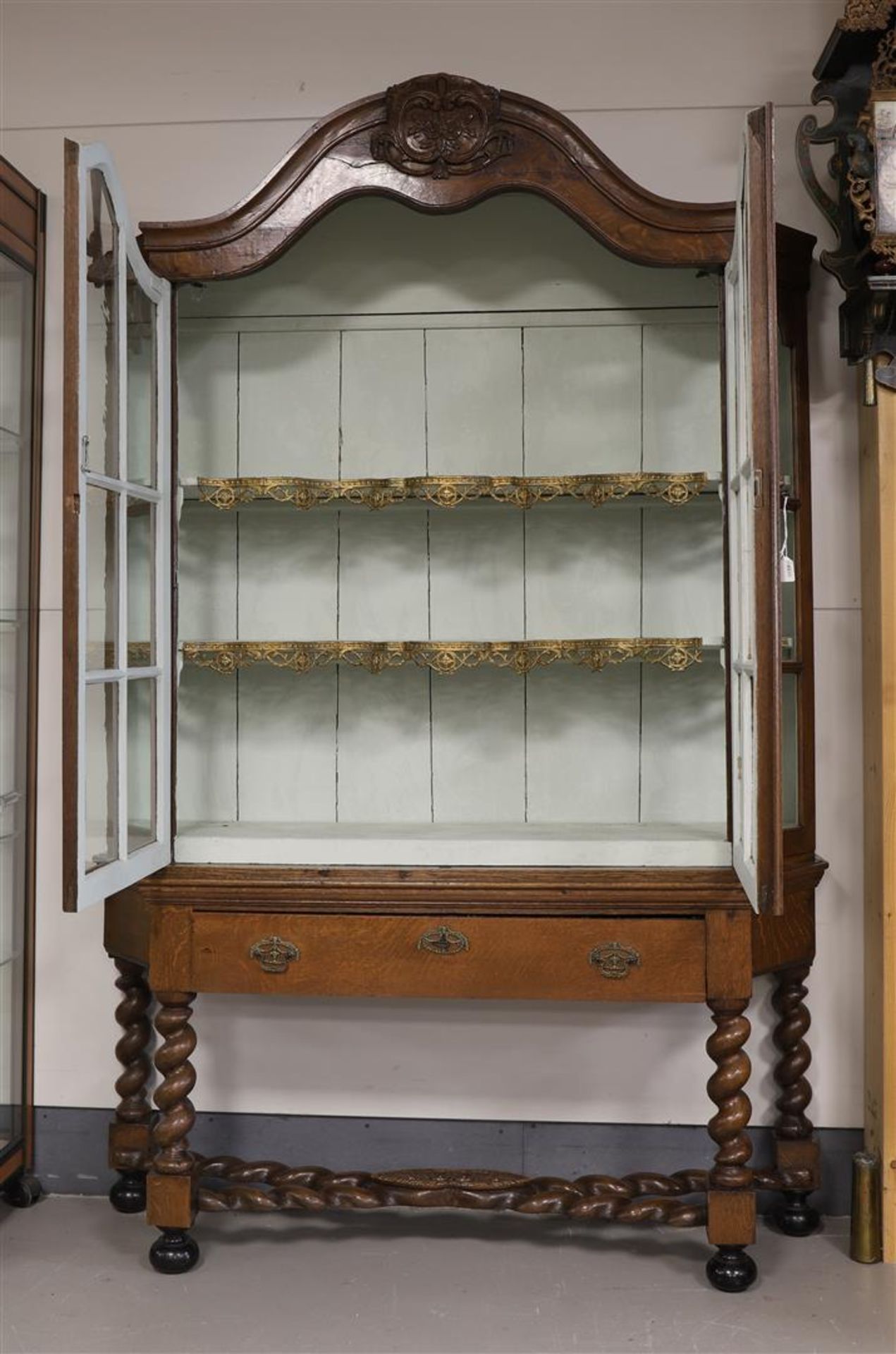 A two-door display cabinet, Holland, Louis Seize, 18th century. - Image 2 of 3