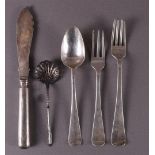Two 2nd grade 835/1000 silver forks and ditto spoon, Haags lof, including 1913
