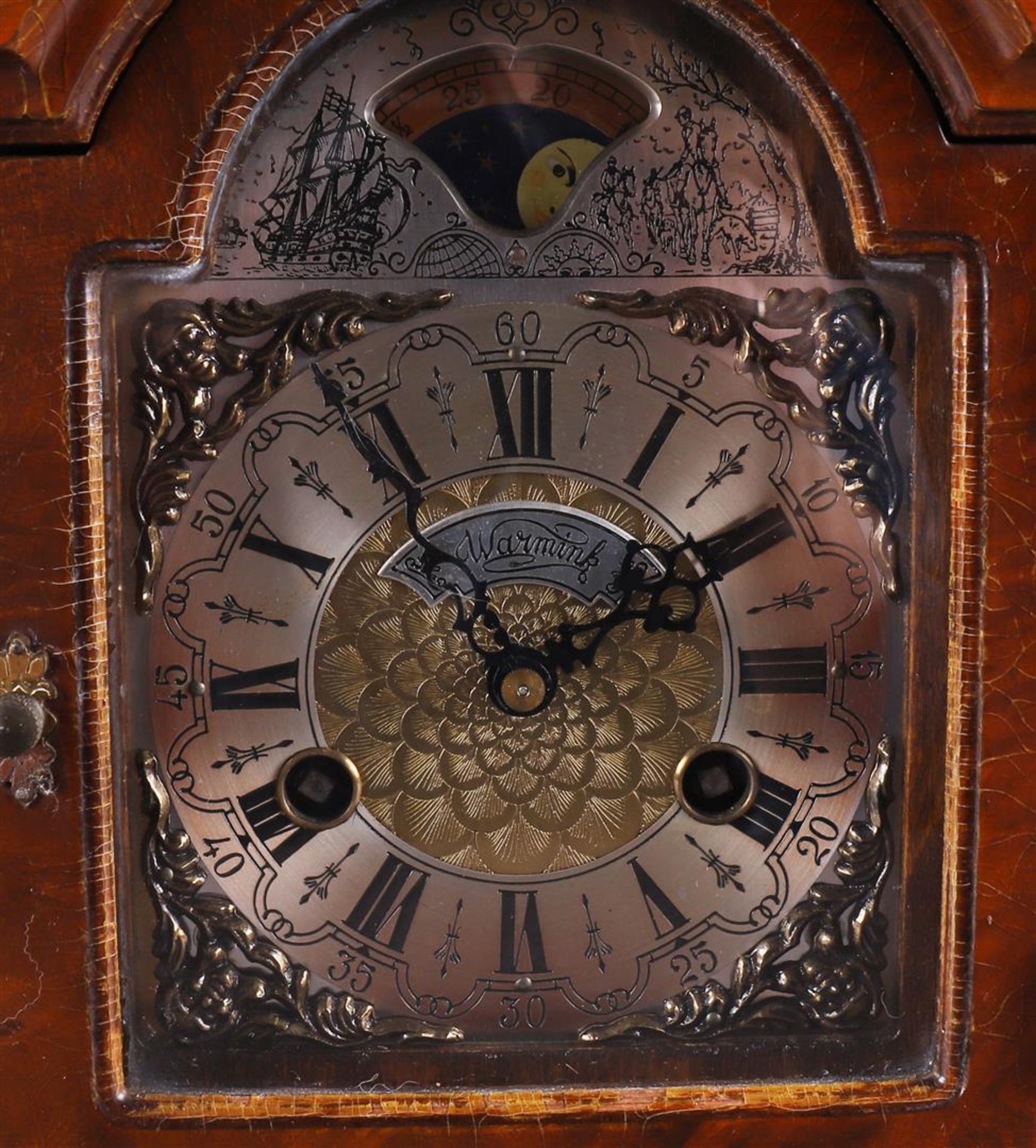 A table clock in burr walnut case, 2nd half 20th century. - Image 2 of 6