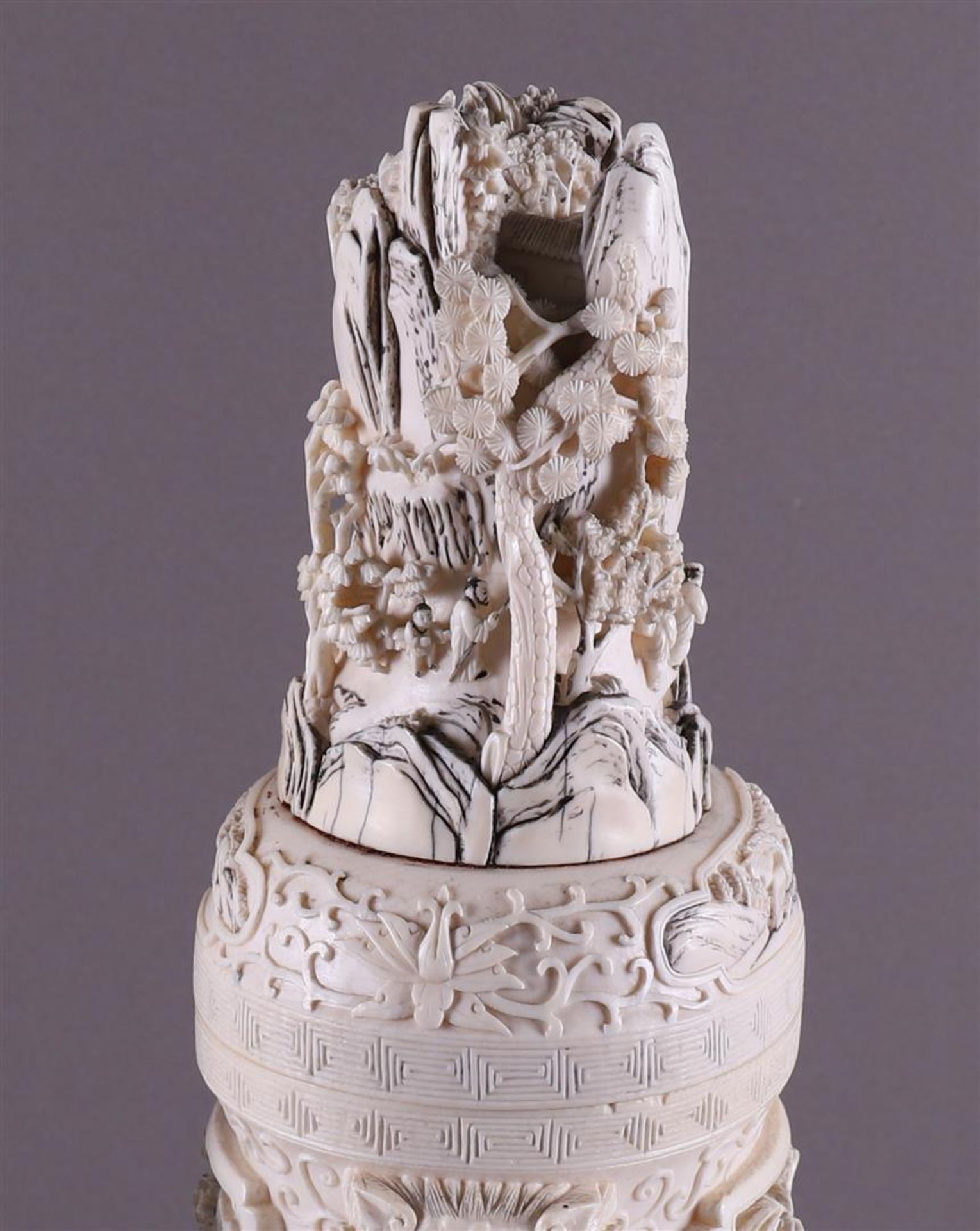 A pair of carved ivory baluster-shaped lidded vases with ringed lion heads as ears, China, Qing - Image 10 of 28