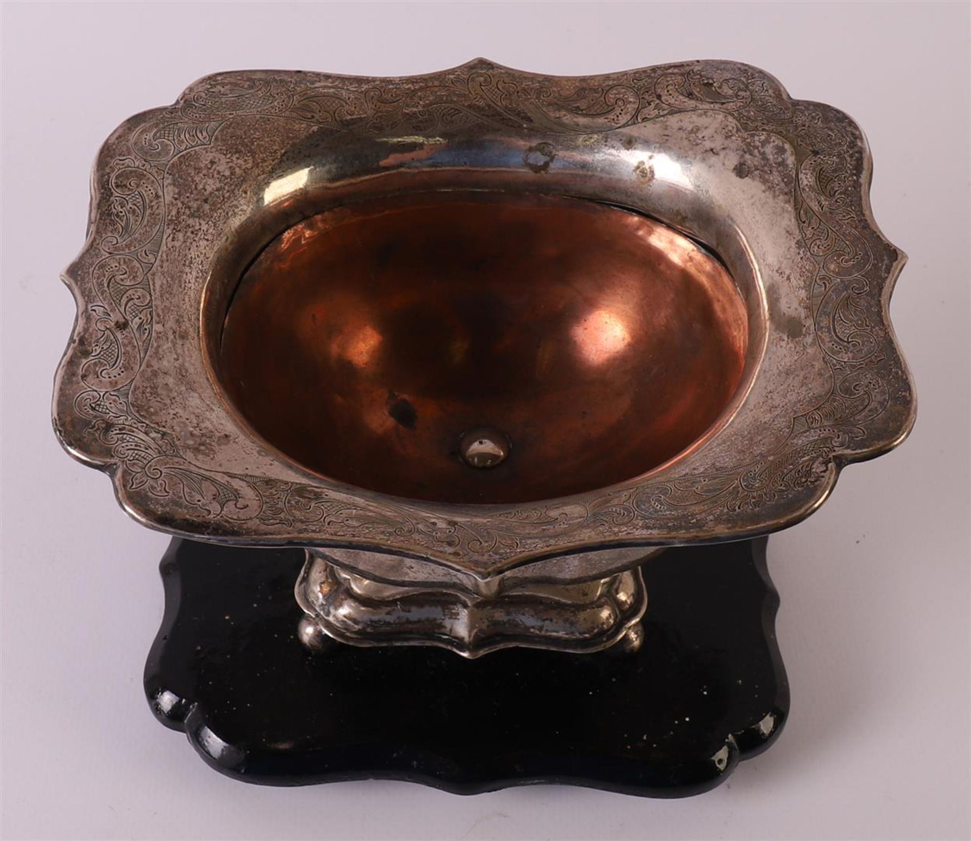 A second grade 835/1000 silver pipe brazier with folded contoured edge, lobed body and base, built - Image 4 of 8
