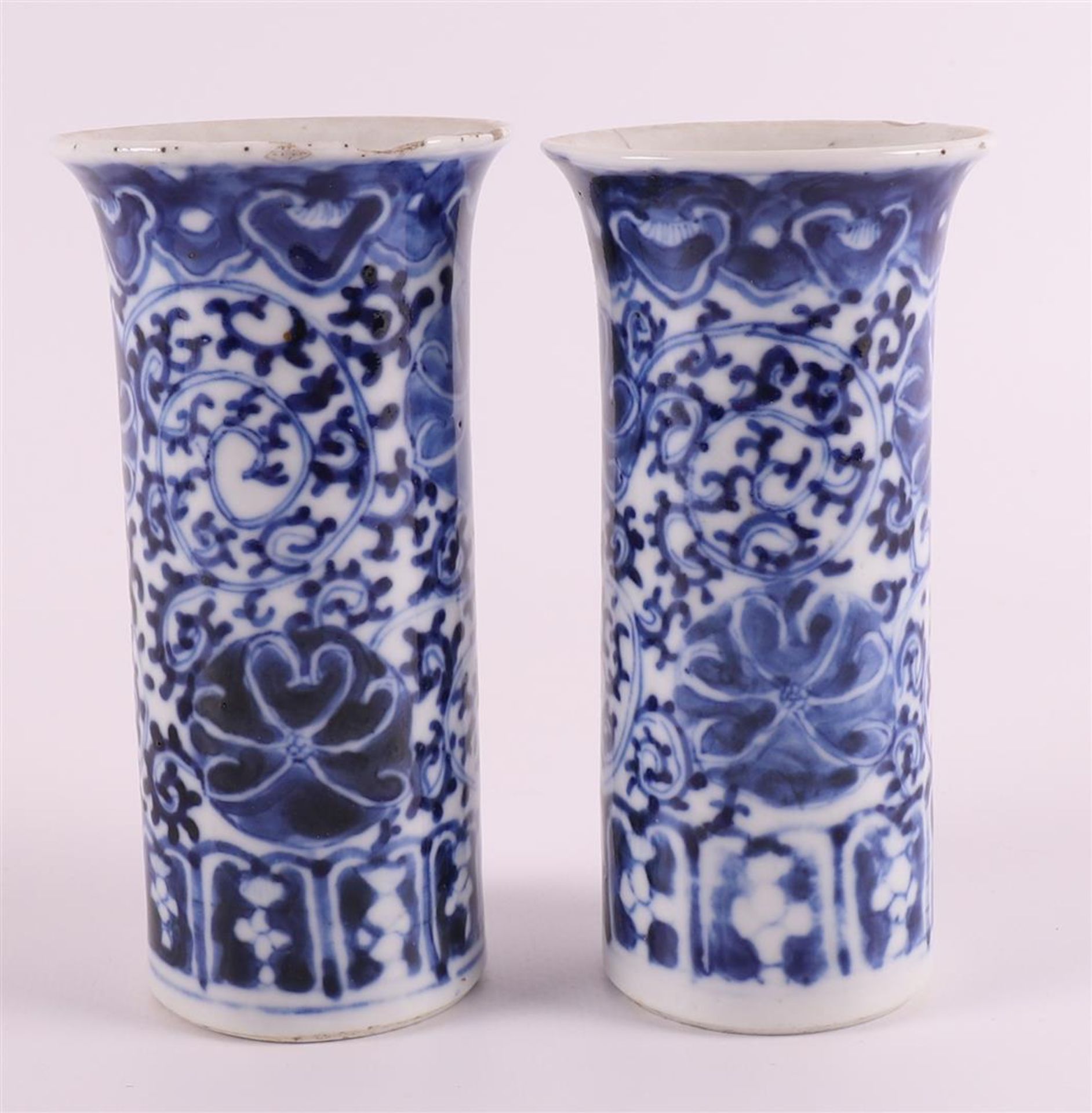 A blue/white porcelain spittoon, China, Qianlong 18th century, h 13 cm (restored). Here are two - Image 2 of 12