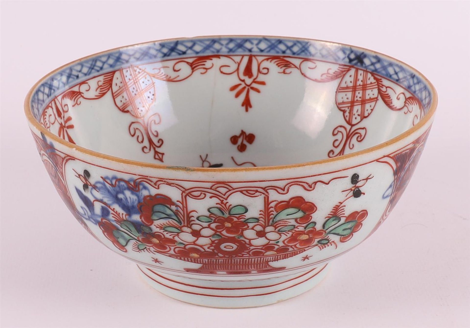 A lot of various Chinese and Japanese porcelain, including Amsterdam furs, 18th/19th century, to. - Image 11 of 22