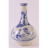 A blue/white soft paste porcelain neck vase, China, Indo China, around 1820. Blue underglaze decor