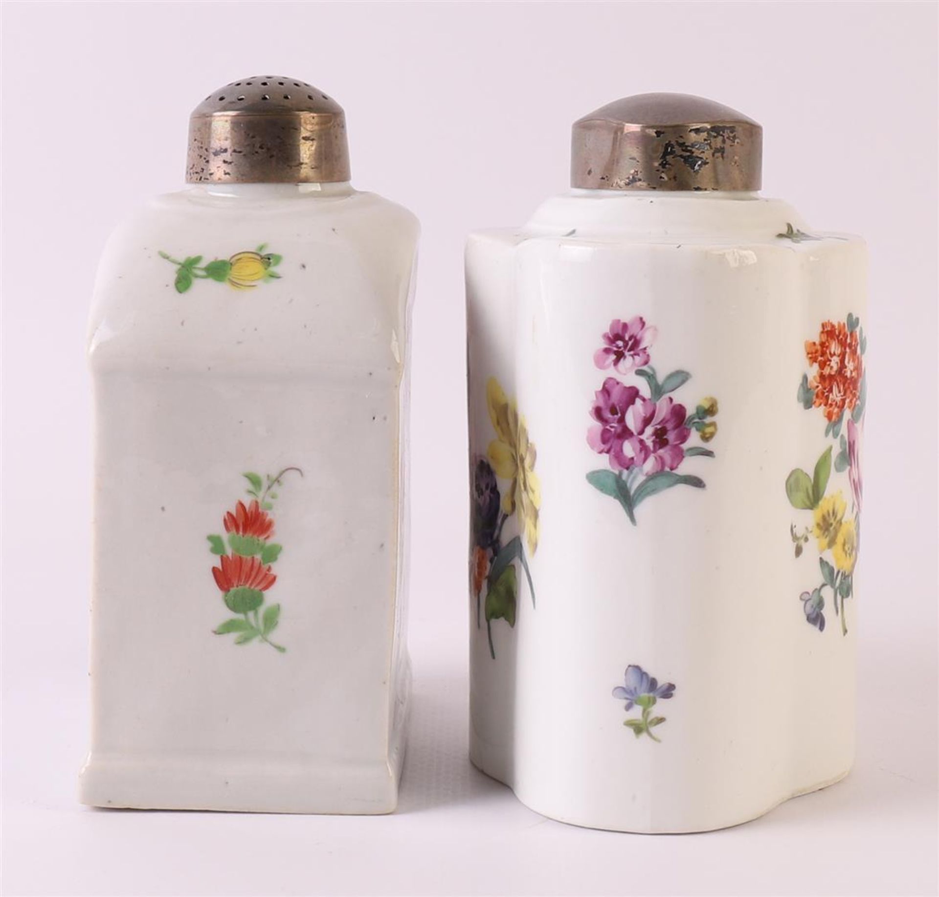 A porcelain tea caddy with silver lid, Germany, Meissen, 20th century. Polychrome floral decor, - Image 3 of 10