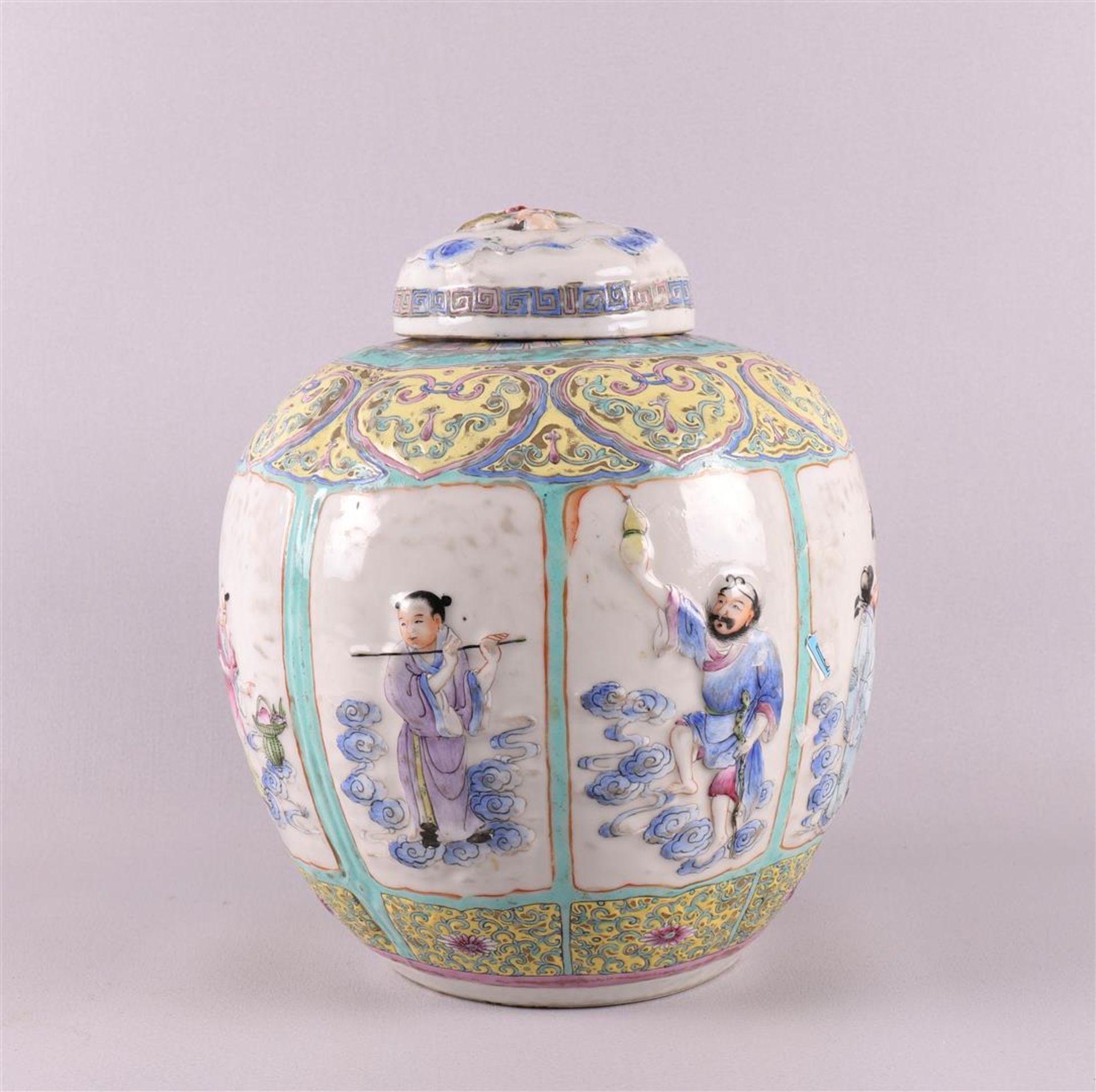 A porcelain ginger jar, China, around 1900. Polychrome relief decoration of figures in cartouches - Image 3 of 8