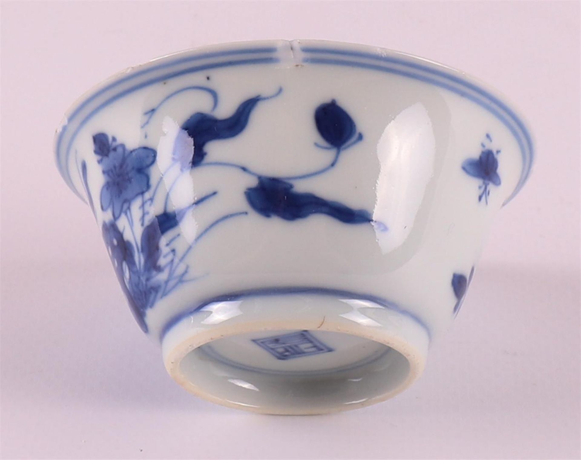 A lot of various Chinese and Japanese porcelain, including Amsterdam furs, 18th/19th century, to. - Image 21 of 22