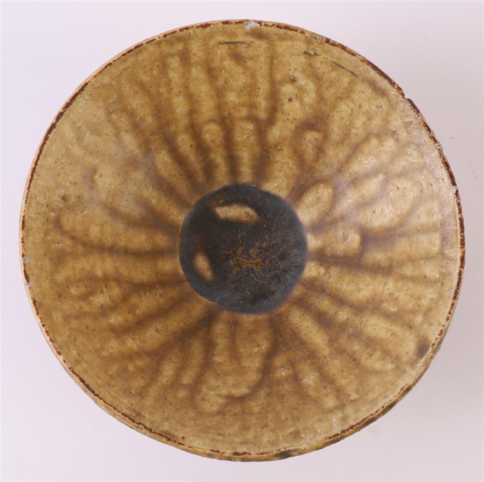 A brown glazed earthenware conical Temmoku bowl, China, Song dynasty 12th century, h 5 x Ø 13.5 - Image 6 of 8